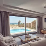 וילה Bright Coast Superior
