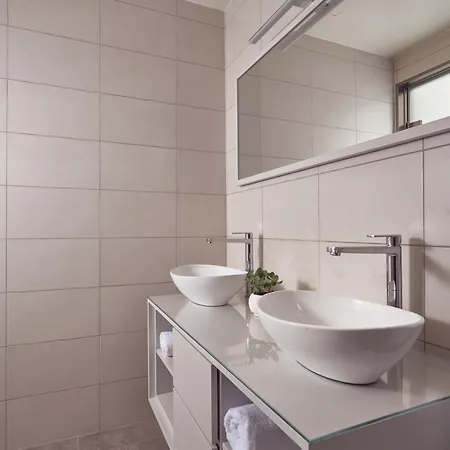 Bright Coast Superior Villa