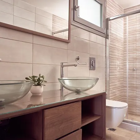 Bright Coast Superior Villa *